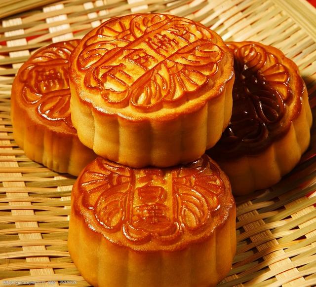 一盒月饼引发的血案！因公司发月饼没自己的 员工将经理打到住院休闲区蓝鸢梦想 - Www.slyday.coM