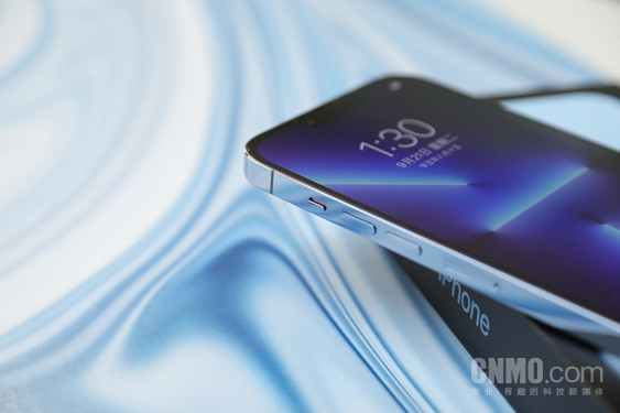 iPhone 13 Pro Max评测：用自由转换的焦点 “刷”出新的高度休闲区蓝鸢梦想 - Www.slyday.coM