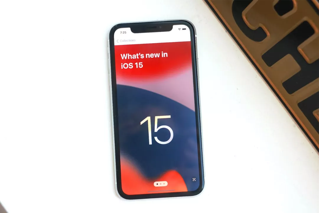 iOS 15 正式版发布，升级还是停留？来看性能和续航测试休闲区蓝鸢梦想 - Www.slyday.coM