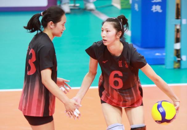 龚翔宇失去主力？2新星将携冠军入队，超手暴力扣球成女排新武器休闲区蓝鸢梦想 - Www.slyday.coM