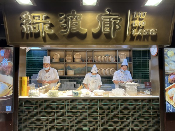 iPhone 13 Pro Max评测：用自由转换的焦点 “刷”出新的高度休闲区蓝鸢梦想 - Www.slyday.coM