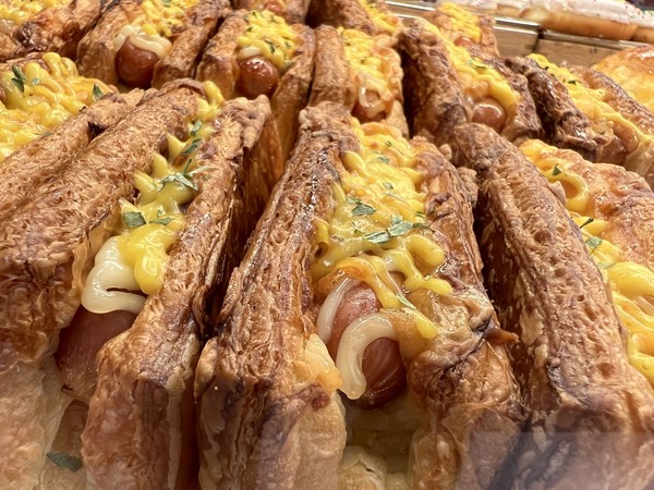 iPhone 13 Pro Max评测：用自由转换的焦点 “刷”出新的高度休闲区蓝鸢梦想 - Www.slyday.coM