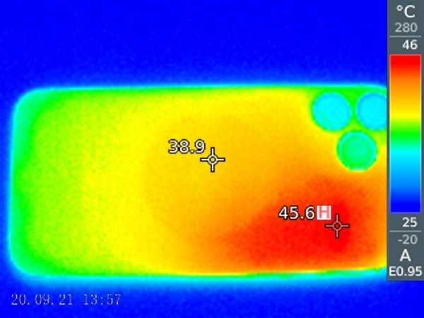 iPhone 13 Pro Max评测：用自由转换的焦点 “刷”出新的高度休闲区蓝鸢梦想 - Www.slyday.coM