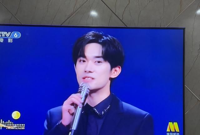 大湾区中秋晚会:易烊千玺现场宣传《长津湖》,王菲罕见唱粤语歌休闲区蓝鸢梦想 - Www.slyday.coM 大湾区中秋晚会:易烊千玺现场宣传《长津湖》,王菲罕见唱粤语歌休闲区蓝鸢梦想 - Www.slyday.coM