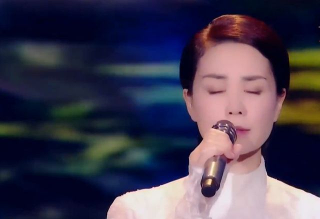 大湾区中秋晚会:易烊千玺现场宣传《长津湖》,王菲罕见唱粤语歌休闲区蓝鸢梦想 - Www.slyday.coM 大湾区中秋晚会:易烊千玺现场宣传《长津湖》,王菲罕见唱粤语歌休闲区蓝鸢梦想 - Www.slyday.coM