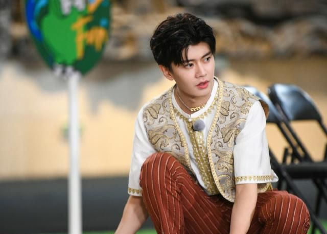 任嘉伦在节目上的表现,其实也很好地说明了他一个85后男演员,至今仍能