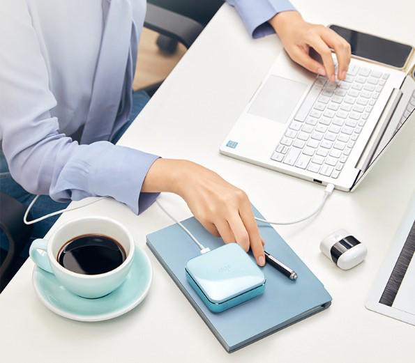 支持20W PD快充，iPhone13的高颜值充电搭档，每款配色都倾心休闲区蓝鸢梦想 - Www.slyday.coM