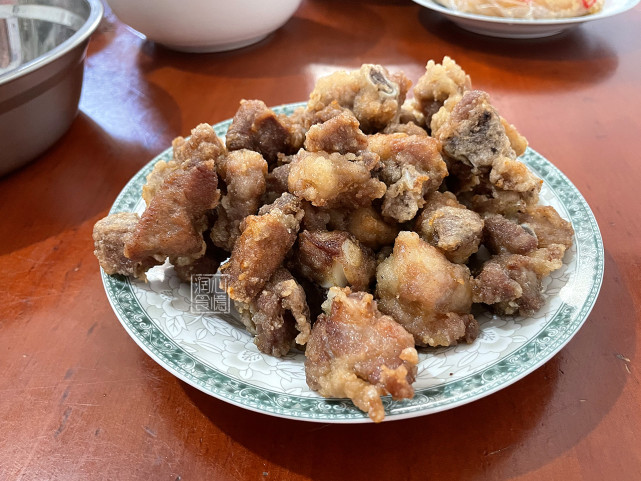 晒我家中秋节的10菜1汤，在朋友圈火了，网友：吃不起，家里没矿休闲区蓝鸢梦想 - Www.slyday.coM