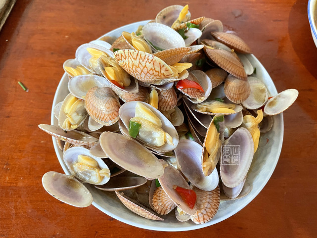 晒我家中秋节的10菜1汤，在朋友圈火了，网友：吃不起，家里没矿休闲区蓝鸢梦想 - Www.slyday.coM