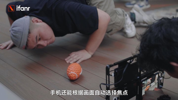 iPhone 13 首发评测：变强了，还更亲民了？休闲区蓝鸢梦想 - Www.slyday.coM