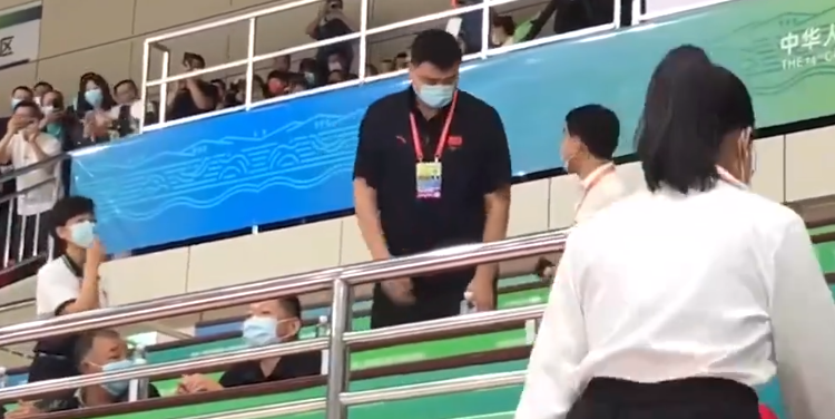 姚明观战!赵继伟妙传,张镇麟暴扣惊艳,周琦统治篮下太霸气休闲区蓝鸢梦想 - Www.slyday.coM 姚明观战!赵继伟妙传,张镇麟暴扣惊艳,周琦统治篮下太霸气休闲区蓝鸢梦想 - Www.slyday.coM