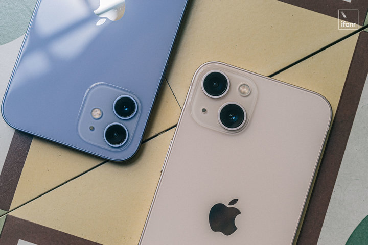 iPhone 13 首发评测：变强了，还更亲民了？休闲区蓝鸢梦想 - Www.slyday.coM