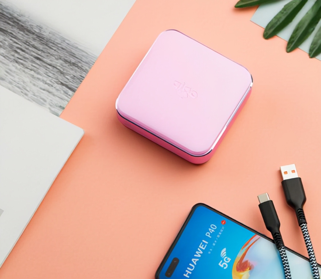 支持20W PD快充，iPhone13的高颜值充电搭档，每款配色都倾心休闲区蓝鸢梦想 - Www.slyday.coM