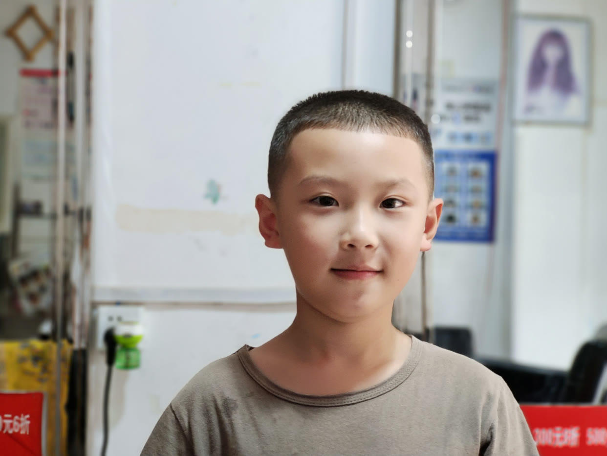小男孩发型别乱选,剪这5种就对了,帅气有型很时尚
