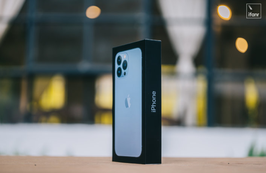 iPhone 13系列评测终于“解禁”了，你们觉得最大的亮点是什么？休闲区蓝鸢梦想 - Www.slyday.coM