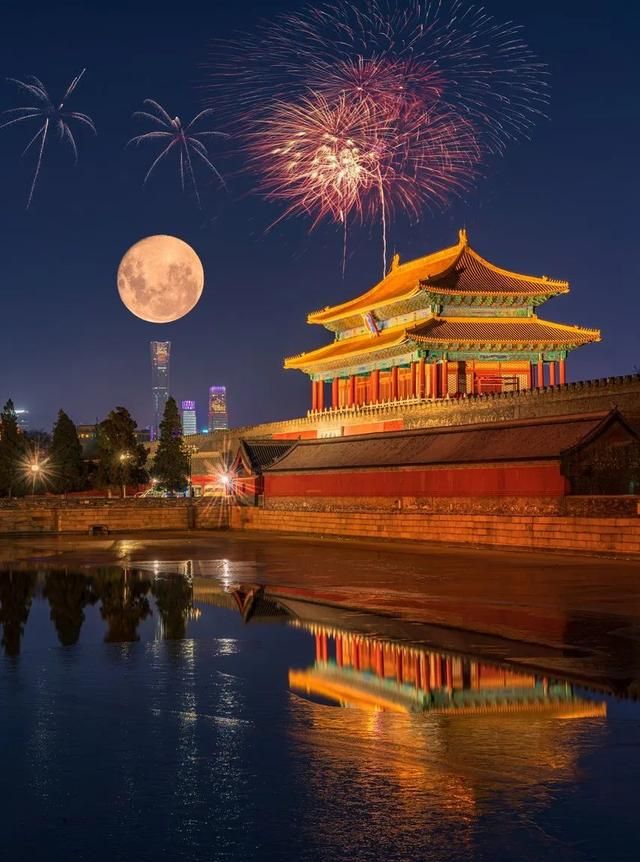 刷屏朋友圈的102个最美月亮今天想借你3分钟一起欣赏