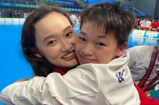 全红婵没回家！邻居发声关注度高，粉丝呼吁亮相大湾区中秋晚会休闲区蓝鸢梦想 - Www.slyday.coM