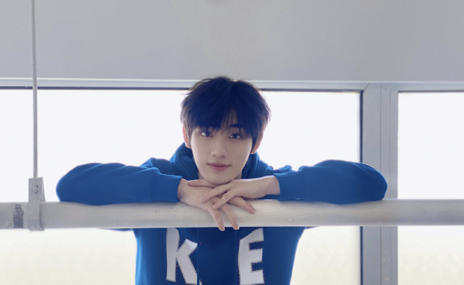 丁程鑫进入北电表演实验班,艺考仅排第52,入学后漂亮翻身休闲区蓝鸢梦想 - Www.slyday.coM 丁程鑫进入北电表演实验班,艺考仅排第52,入学后漂亮翻身休闲区蓝鸢梦想 - Www.slyday.coM