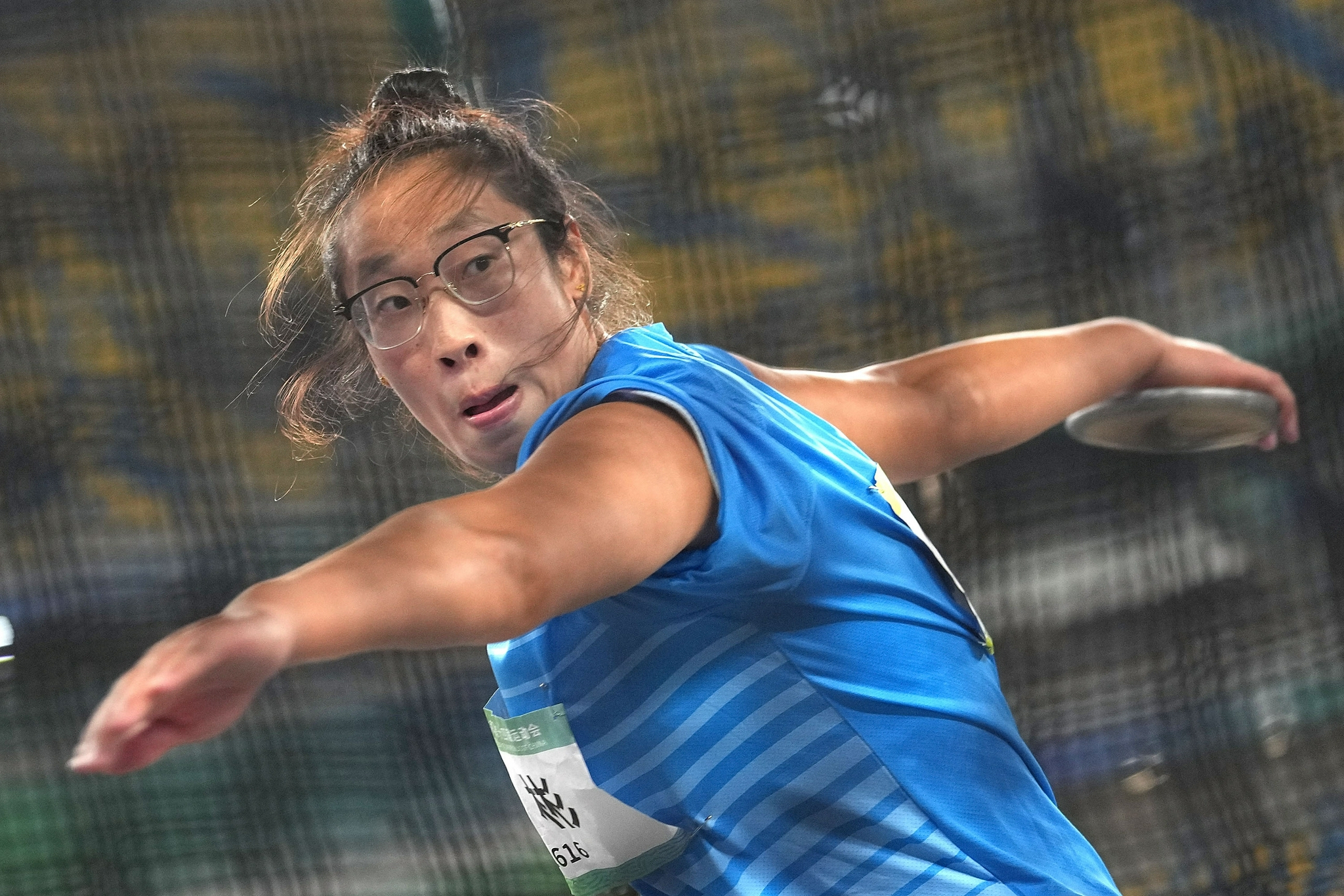 田径——女子铁饼:冯彬夺冠