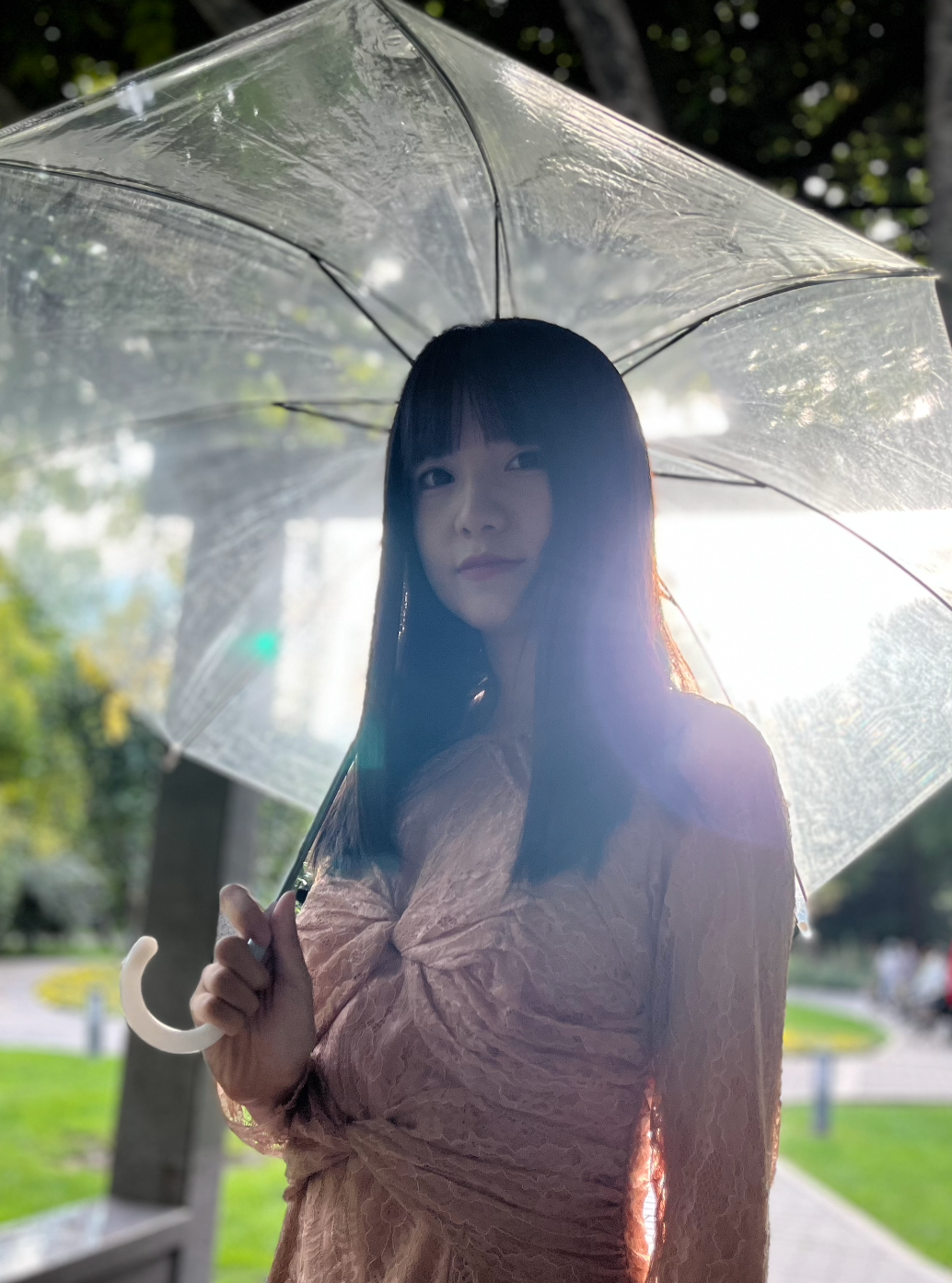 iPhone 13 / 13 mini 最实惠！性能拉满还减价，换新机首选 ｜ 首发视频解析休闲区蓝鸢梦想 - Www.slyday.coM