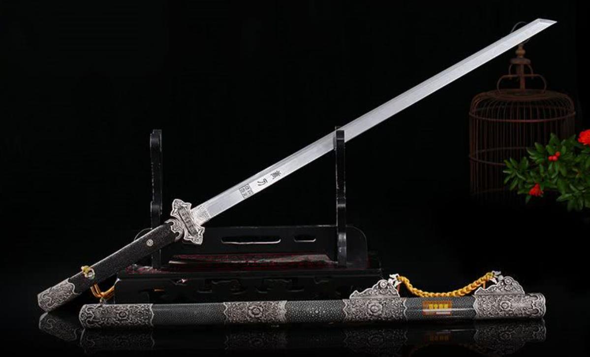 唐刀号称中国刀剑史上的巅峰之作,它和日本刀的区别在哪里?