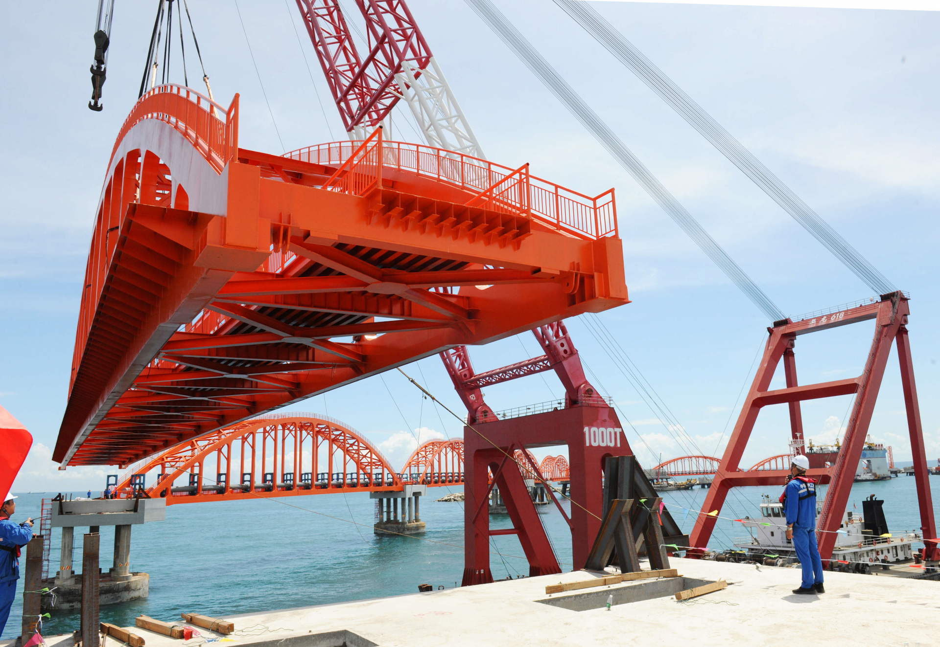 钢引桥全线贯通!广东石化项目原油码头建设实现重大突破