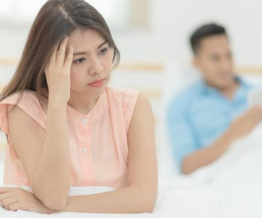 老公哭着求我不要离婚，说他们只是聊骚，看着小孩不知道该怎么办休闲区蓝鸢梦想 - Www.slyday.coM