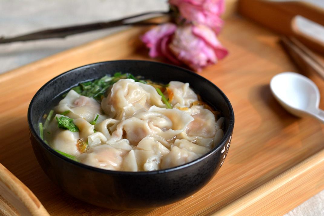 家常小鲜肉馄饨,滋味十足,一口一个好吃到停不下来