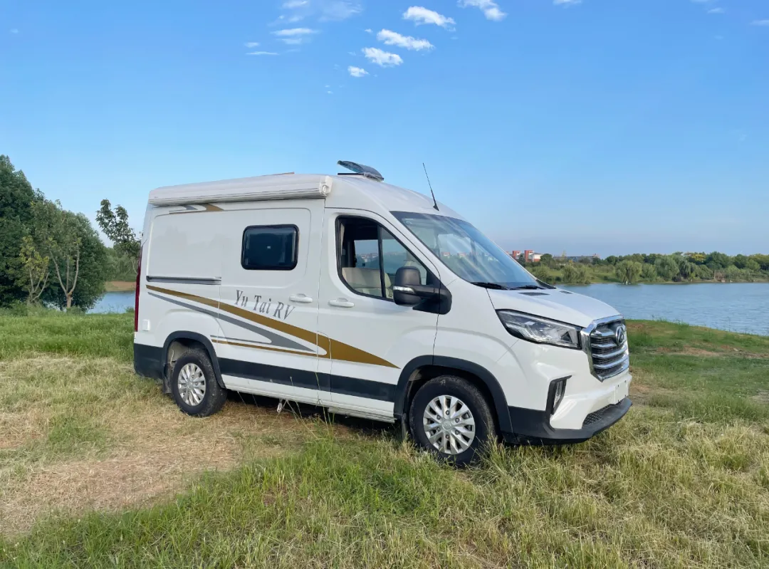 20万出头 入门级房车好选择 御泰大通v90短轴高顶房车