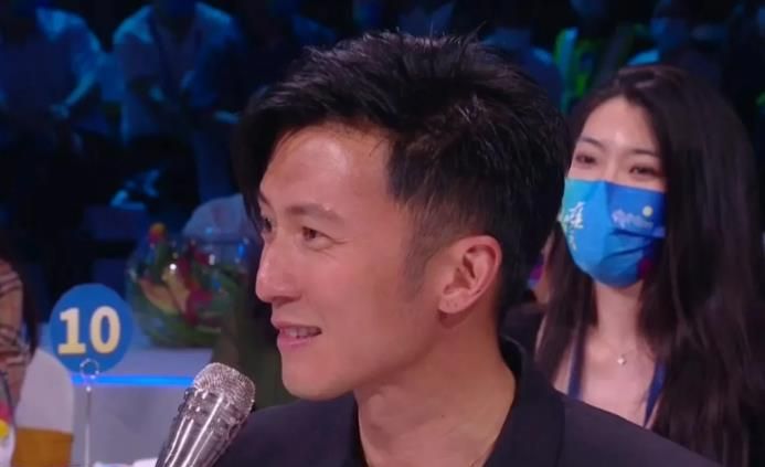 大湾区中秋晚会,被观众发现有两个问题,但有一点让内娱深思!休闲区蓝鸢梦想 - Www.slyday.coM 大湾区中秋晚会,被观众发现有两个问题,但有一点让内娱深思!休闲区蓝鸢梦想 - Www.slyday.coM