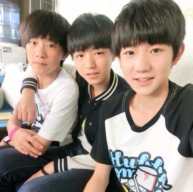 王俊凯22岁生日，时代少年团送祝福，可他们难比肩TFboys休闲区蓝鸢梦想 - Www.slyday.coM