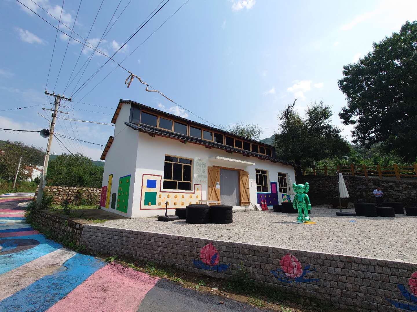 在2020年的平谷世界休闲大会上,马清运的桃花坞田园社区项目荣获了