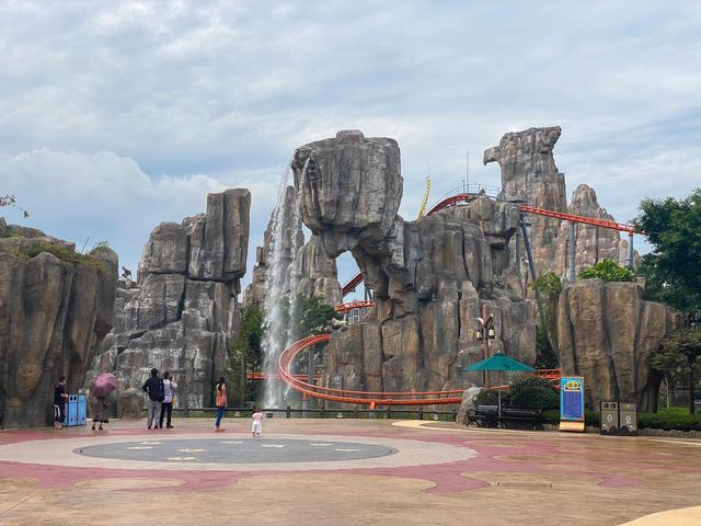 重庆投资550亿打造主题乐园,吃喝玩乐一站式,游客极少门票免费