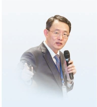 正文  王东,1967年出生于天津,南开大学经济学博士,教授,博士生导师