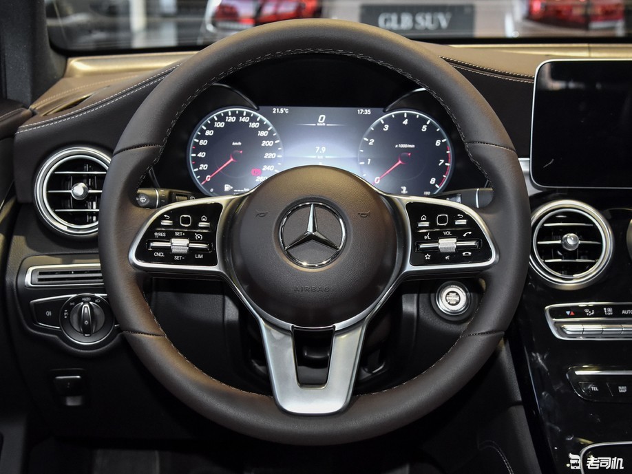 实力品质皆不凡 小哥带你一起看奔驰glc