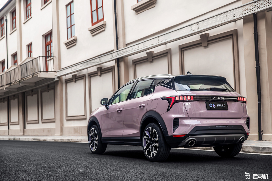 一组粉蓝cp 领克06家族新配色车型售13.98-16.38万