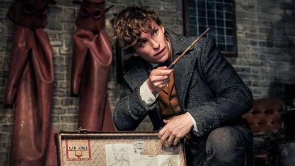 《神奇动物3》片名公布 提档至明年4月15日北美公映休闲区蓝鸢梦想 - Www.slyday.coM