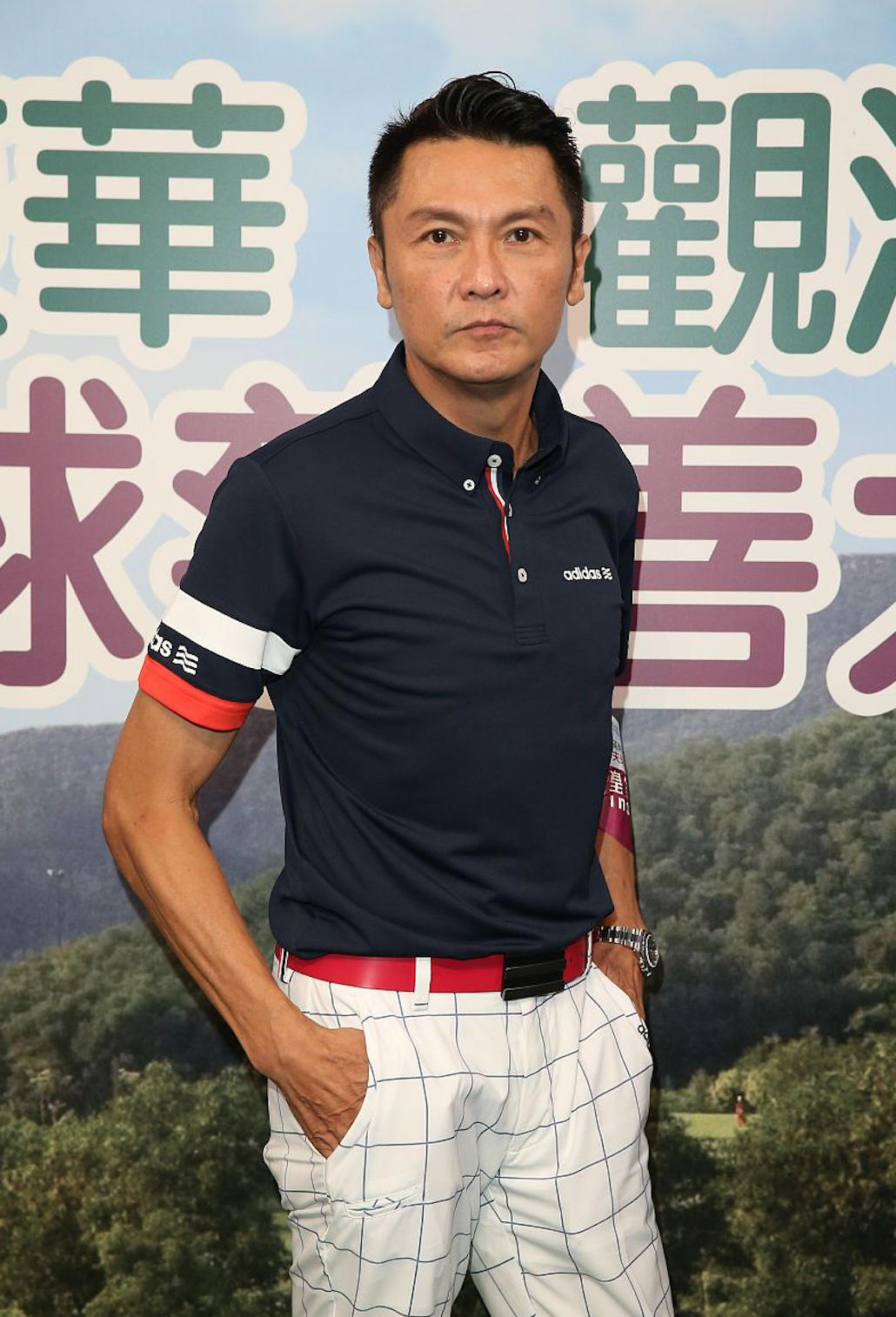 关礼杰自曝已离巢tvb,与女儿签约tvb无关,效力18年好聚好散