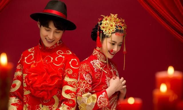 山东：新郎戴绿帽被绑树上,朋友拿鸡蛋狂砸?如此婚闹我可不敢要休闲区蓝鸢梦想 - Www.slyday.coM