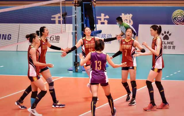 李盈莹手腕意外撞伤!天津2主力受伤了,及时治疗别成第二个朱婷休闲区蓝鸢梦想 - Www.slyday.coM 李盈莹手腕意外撞伤!天津2主力受伤了,及时治疗别成第二个朱婷休闲区蓝鸢梦想 - Www.slyday.coM