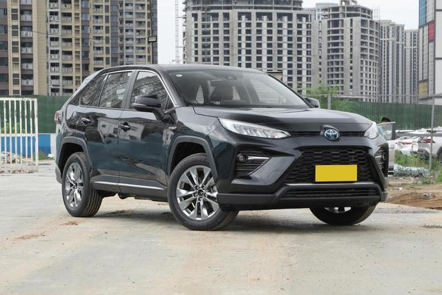 详解2021款丰田威兰达:19.88万起售,空间大还省油,配置也不低