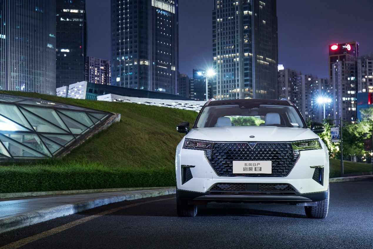 东风日产启辰星越级而立大尺寸家用suv首推车型