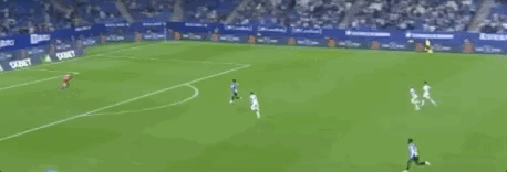 武磊向梅西看齐，错失单刀不可怕，谁注意到他之后的动作令人生气休闲区蓝鸢梦想 - Www.slyday.coM