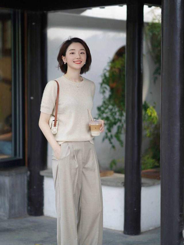 适合30岁女人的日常通勤风穿搭,简约大方有气质,普通人穿也好看|西裤