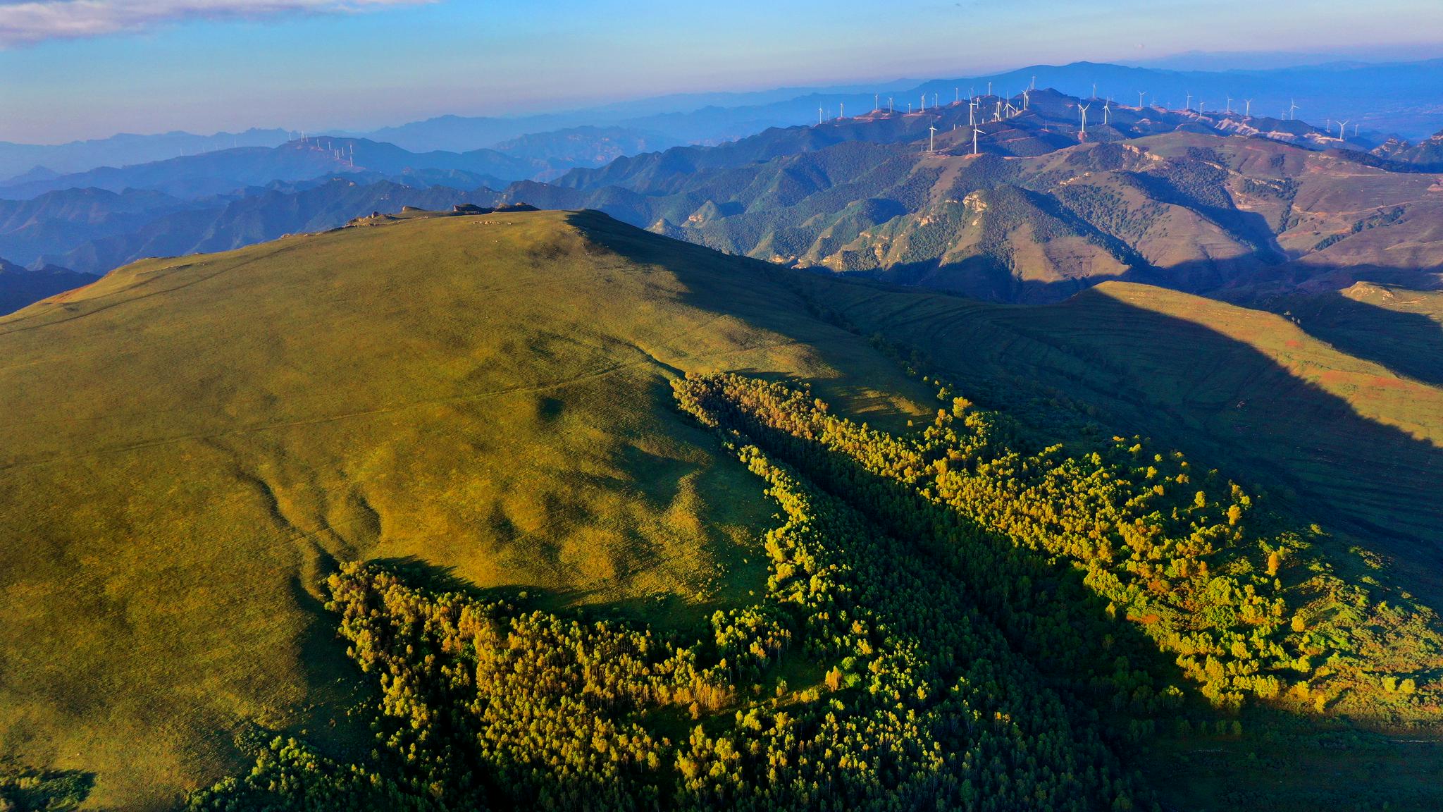 山西灵丘:空中草原秋意浓