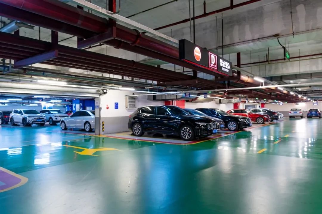 车位供应不足等问题;目前,市区停车设施的基础数据普查工作正在开展