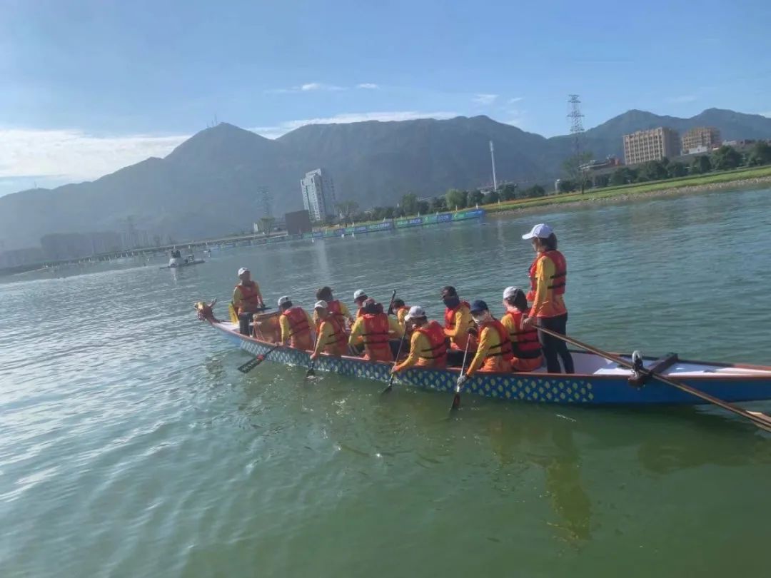 【全运会】吉林省女子龙舟队夺金！休闲区蓝鸢梦想 - Www.slyday.coM