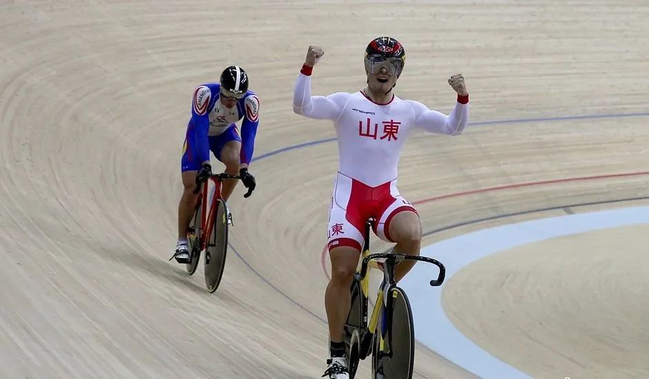 笑疯了！全运会山东队「红苹果」领奖服太尴尬，网友：是我不懂的审美休闲区蓝鸢梦想 - Www.slyday.coM