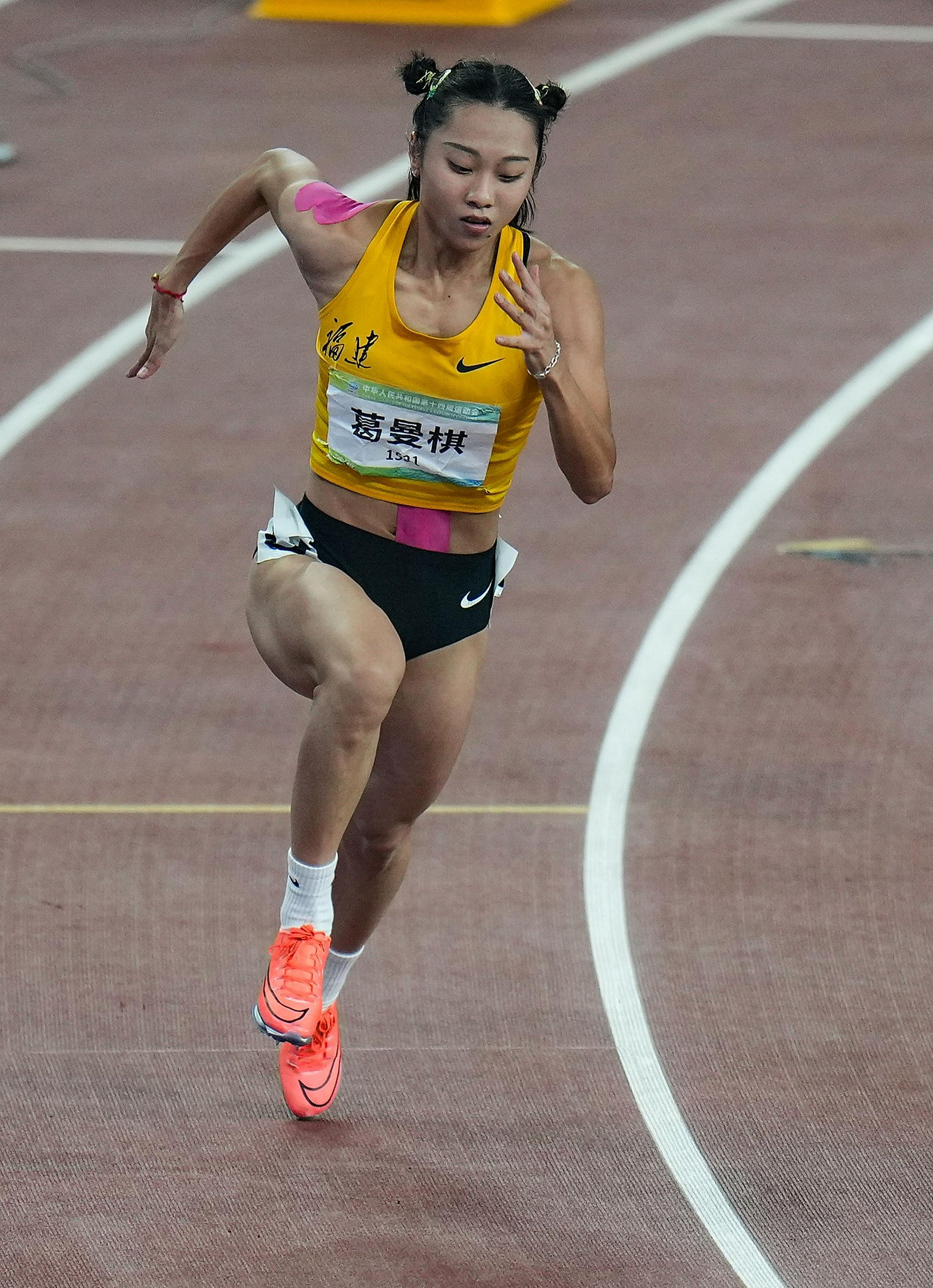 田径——女子200米决赛赛况|田径|福建队|葛曼棋_新浪新闻