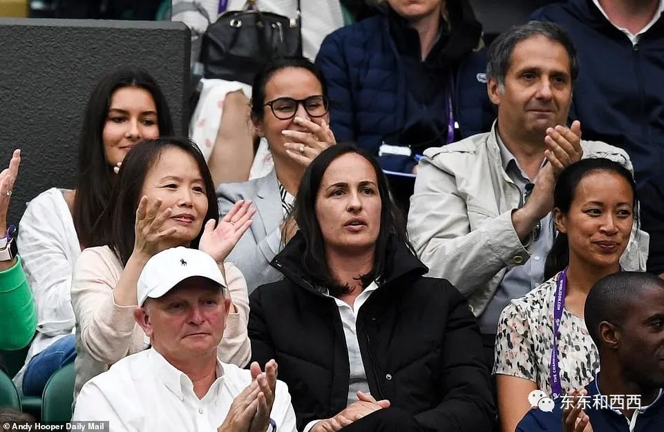 半个月前没人知道她是谁，现在被全世界疯狂追捧，这个18岁华裔少女凭啥爆红？休闲区蓝鸢梦想 - Www.slyday.coM